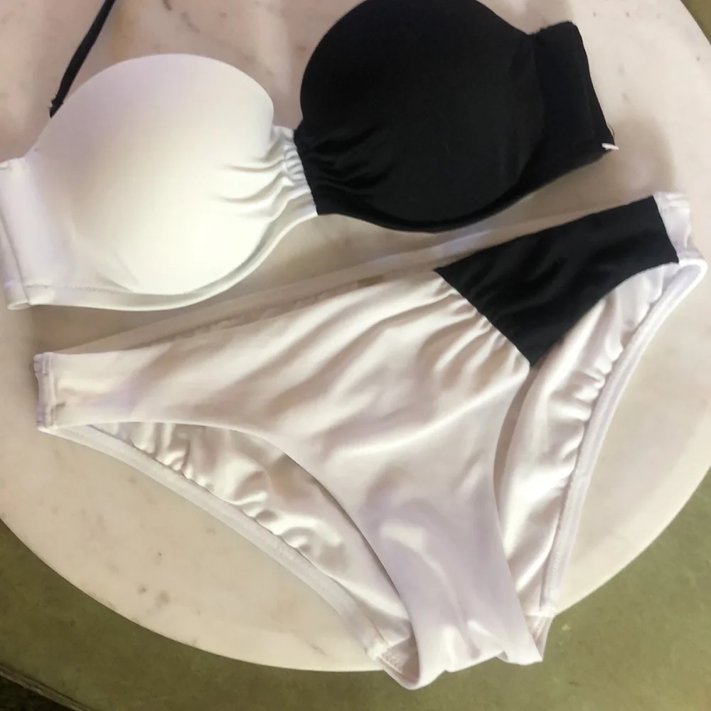 😎 🖤 VS Bikini 🖤 - Picture 10 of 10